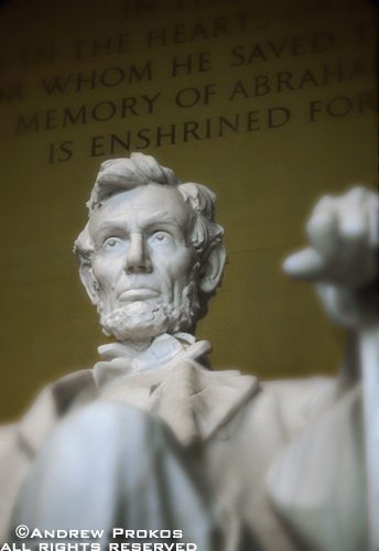 lincoln memorial statue