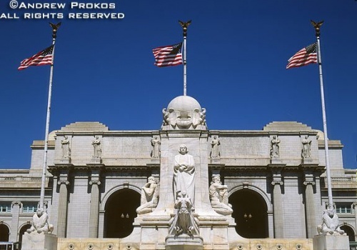 Exterior view of Washington DC's Union Station