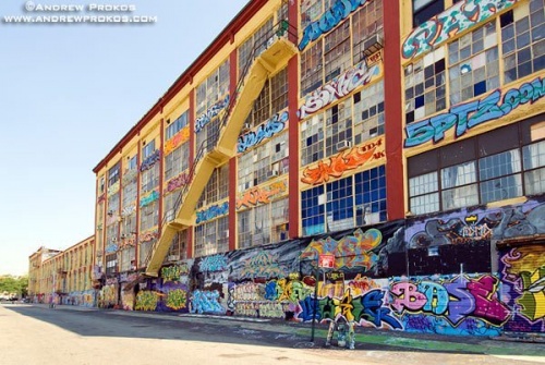 Facade of Crane Street Artist's Studios and 5-Pointz Graffiti Exhibit, Long Island City.