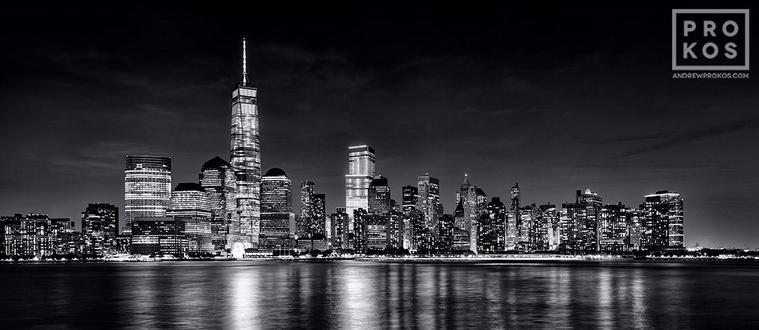 city skylines at night black and white