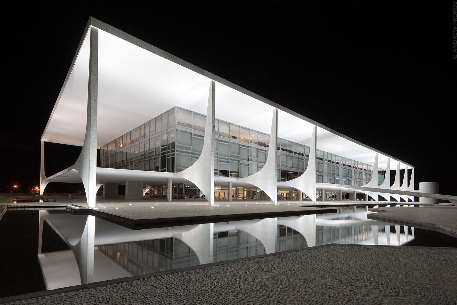 A view of the Palacio do Planalto at Night from the series 'Niemeyer's Brasilia' by photographer Andrew Prokos