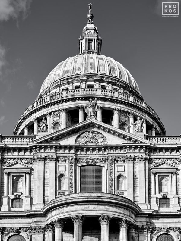 St. Paul's Cathedral, London - B&W Architectural Photo - PROKOS